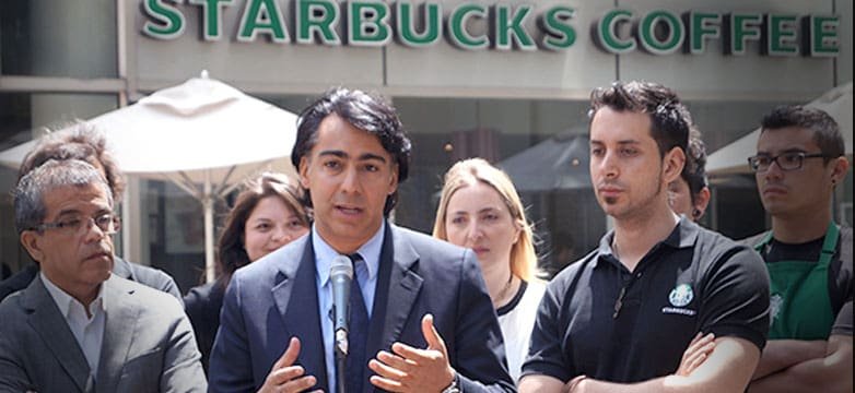 marco-enriquez-ominami-se-reunio-con-trabajadores-de-starbucks-en-la-previa-de-enade-el-llamado-que-hacen-los-trabajadores-es-a-tener-condiciones-laborales-justas-tan-simple-y-de-sentido-comun-com