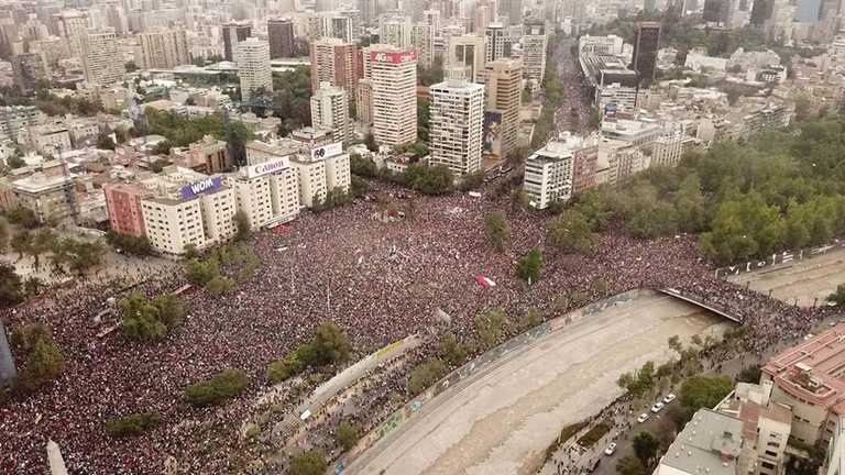 publimetro-chile-de-frente-contra-el-terror-un-salto-al-bienestar