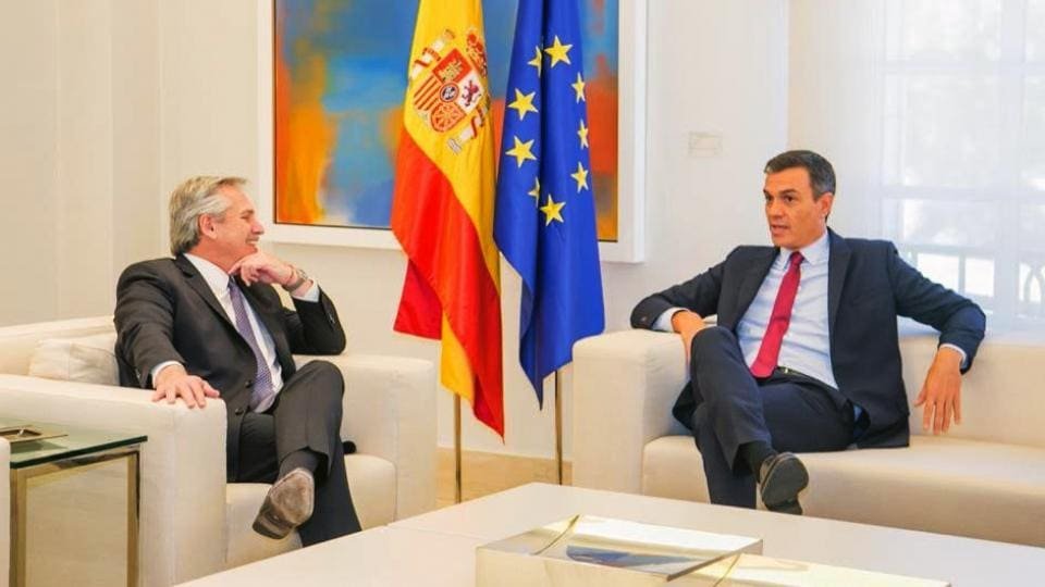 columna-la-derecha-neoliberal-frente-al-progresismo