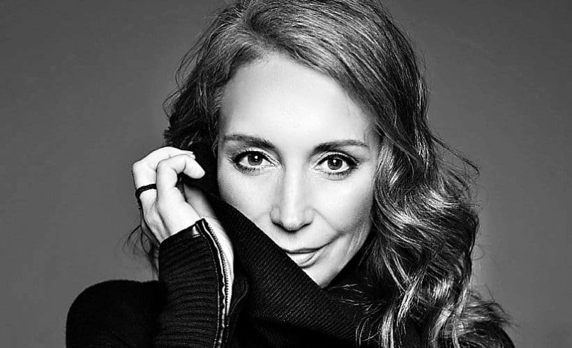 la-tercera-el-libro-en-que-karen-doggenweiler-habla-de-me-o-de-politica-y-de-las-afps-como-un-sistema-perverso