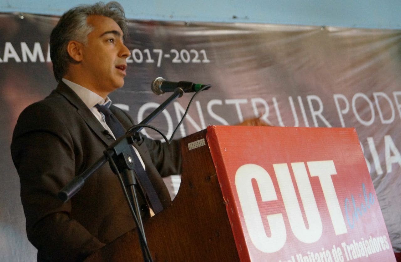 marco-enriquez-ominami-ovacionado-en-la-cut-concurro-con-alegria-para-construir-la-unidad-en-pos-de-los-trabajadores