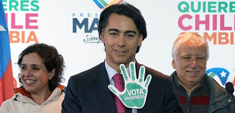 marco-enriquez-ominami-firmo-compromiso-por-una-patagonia-sin-represas-lo-estrategico-no-es-hidroaysen-estrategico-es-aysen