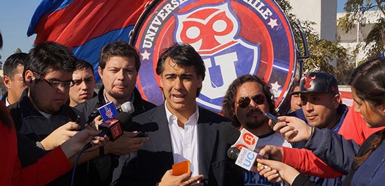 marco-enriquez-ominami-se-reunio-con-los-de-abajo-porque-la-fiesta-no-es-violencia-promovere-el-regreso-del-bombo-al-estadio