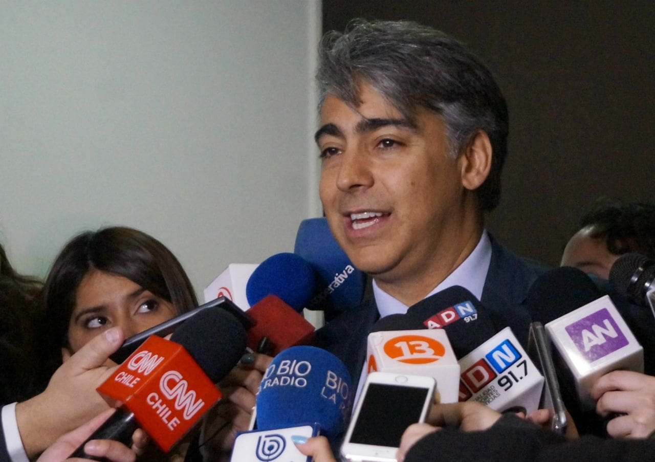 marco-enriquez-ominami-en-debate-sobre-infancia-proponemos-prevencion-accion-y-rehabilitacion