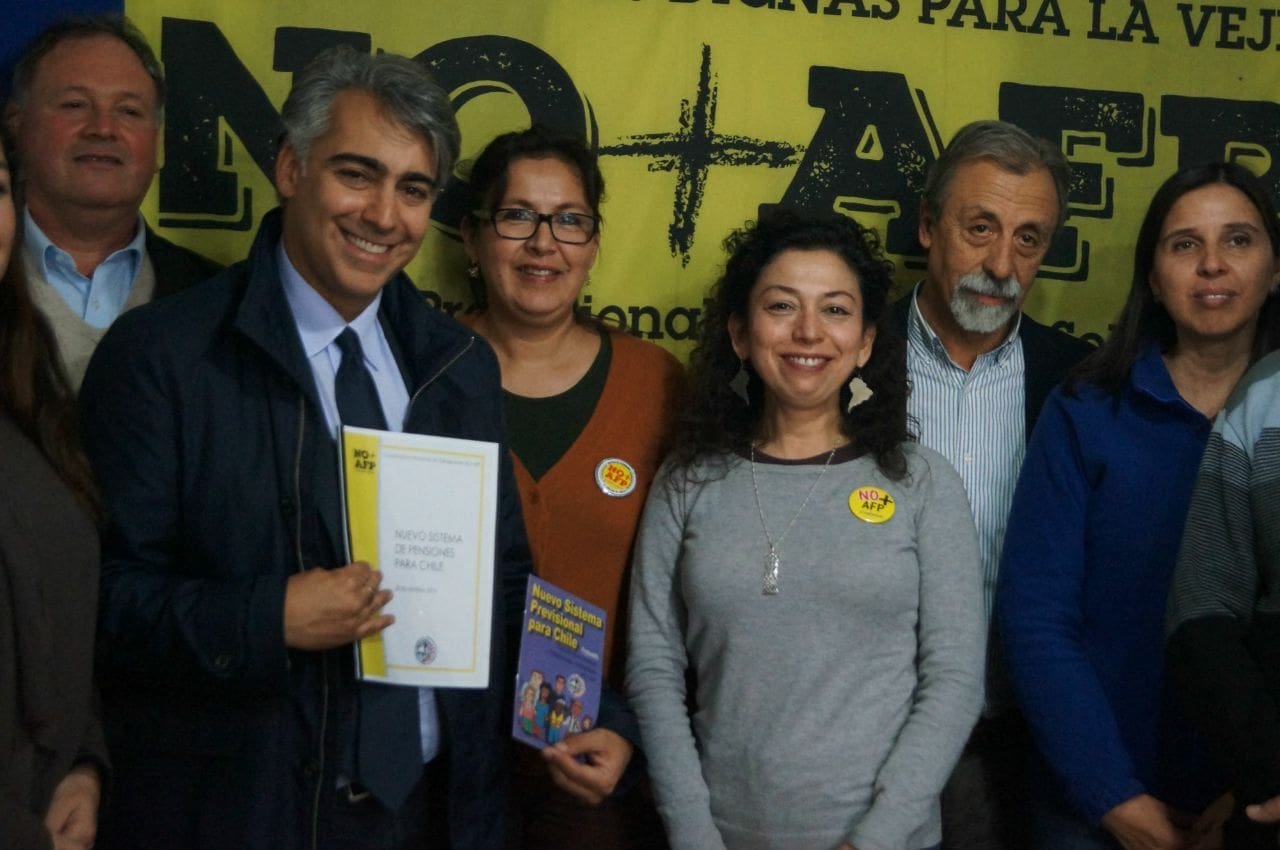 marco-enriquez-ominami-es-la-hora-de-que-las-afp-le-devuelvan-a-los-chilenos-lo-que-los-chilenos-les-han-dado-a-las-afp