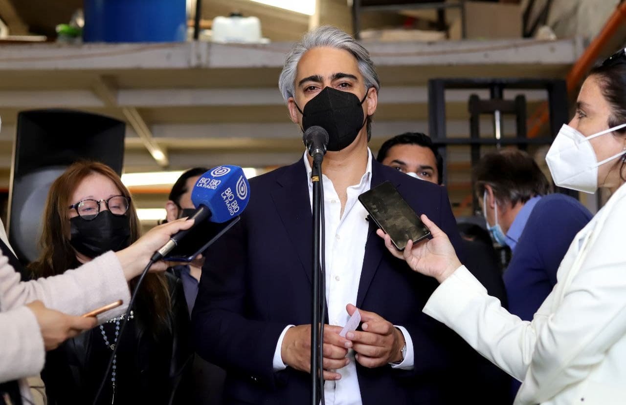 pro-acusa-a-enagro-de-vetar-candidatura-de-enriquez-ominami-tras-excluirlo-del-debate