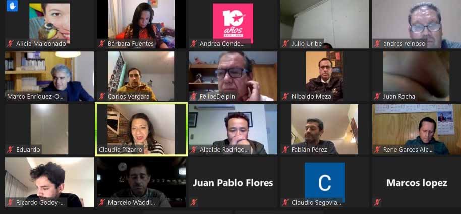 marco-enriquez-ominami-encabezo-encuentro-con-alcaldes-opositores-de-18-comunas-del-pais