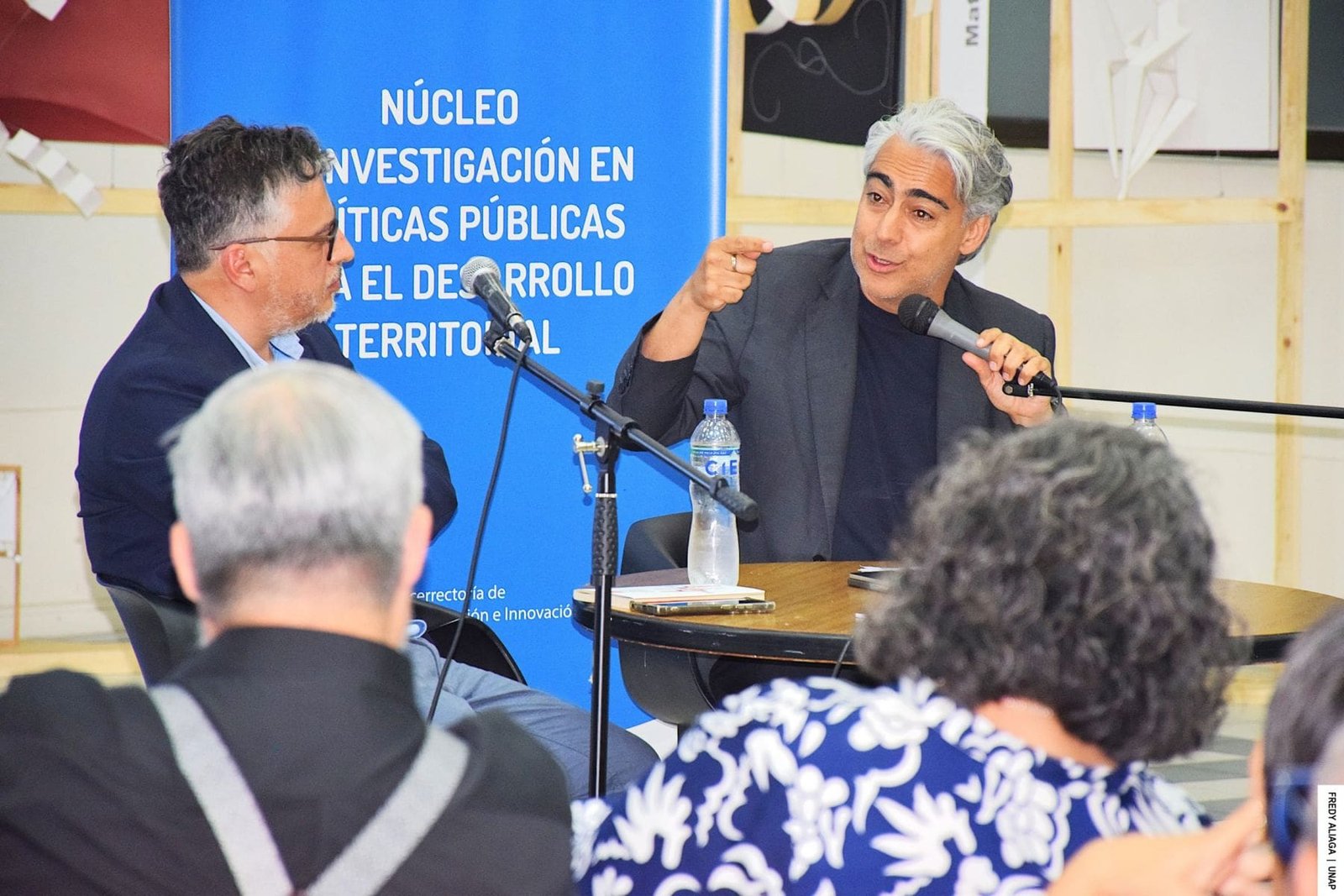 investigadores-reflexionaron-sobre-memoria-historica-descentralizacion-estallido-social-y-politica-publica