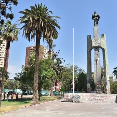 Generales de Carabineros responden a Marco Enríquez-Ominami por monumento