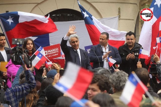 marco-enriquez-ominami-inscribe-candidatura-presidencial-independiente
