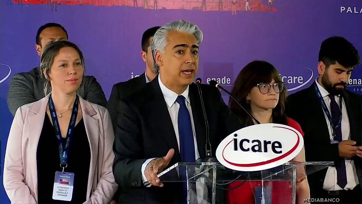 marco-enriquez-ominami-critica-kast-uso-de-bots-enade-2025